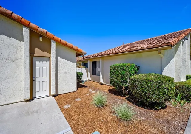 Photo 3 of Sale Pending at 1836 Belle Grv Rd, Encinitas, CA 92024 | MLS# NDP2608369 | Listing updated on 2026-09-27