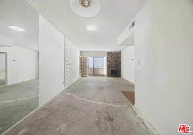 Photo 3 of Condo for sale at 10445 Eastborne Ave #203, Los Angeles, CA 90024 | MLS# 26984551 | Listing updated on 2026-10-10
