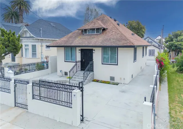 Photo 1 of Multi family home for sale at 232 W 40th Place, Los Angeles, CA 90037 | MLS# DW26188219 | Listing updated on 2026-09-18