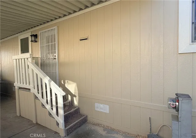 Photo 3 of Manufactured home for sale at 1931 E Meats Ave #5, Orange, CA 92865 | MLS# CV26195202 | Listing updated on 2026-10-11