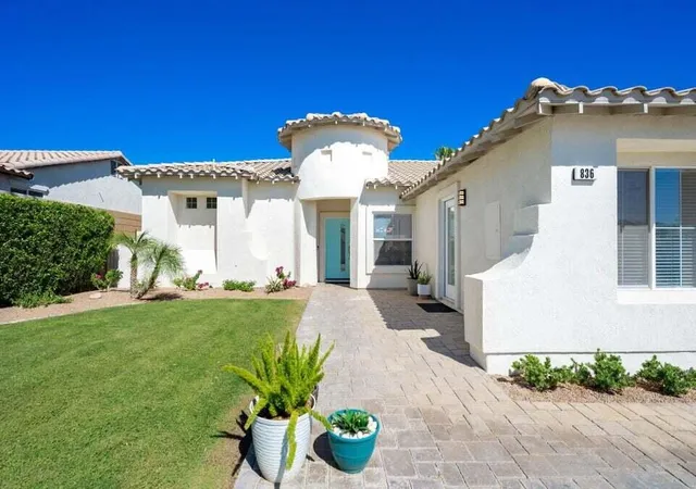 Photo 2 of Single family home for sale at 836 Mira Grande, Palm Springs, CA 92262 | MLS# 219152364PS | Listing updated on 2026-10-01