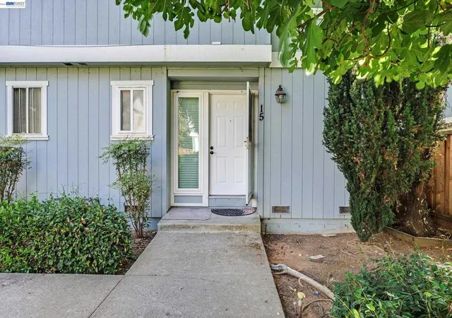 Photo 2 of Sale Pending at 20115 Redwood Rd #15, Castro Valley, CA 94546 | MLS# 41147322 | Listing updated on 2026-09-21