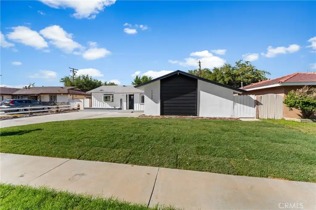 Photo 1 of Sale Pending at 1735 W Jenner St, Lancaster, CA 93534 | MLS# SR26190607 | Listing updated on 2026-10-16