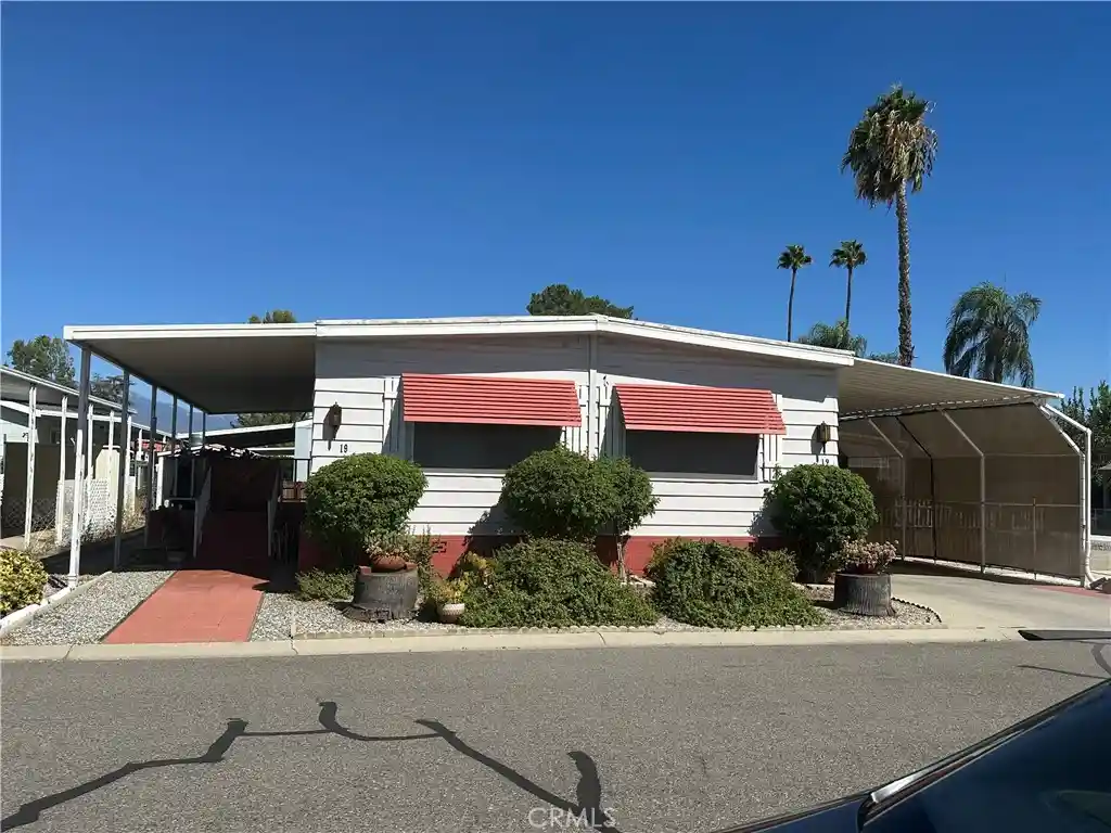 Photo 1 of Manufactured home for sale at 5001 W Florida #19, Hemet, CA 92545 | MLS# SW26193927 | Listing updated on 2026-09-20