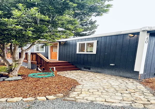 Photo 3 of Manufactured home for sale at 17900 Ocean Dr #40, Fort Bragg, CA 95437 | MLS# C1-11517 | Listing updated on 2026-09-07