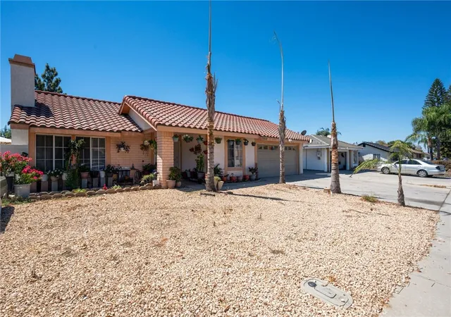 Photo 2 of Single family home for sale at 25641 Stuyvesant, Moreno Valley, CA 92557 | MLS# DW26195257 | Listing updated on 2026-09-06