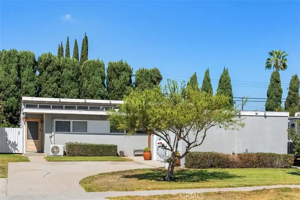 Single family home for sale at 9925 Rutland Ave, Whittier, CA 90605 | MLS# PW26189817