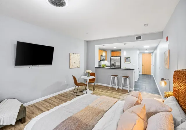 Photo 4 of Condo for sale at 1150 J St #523, San Diego, CA 92101 | MLS# 260021881SD | Listing updated on 2026-10-10