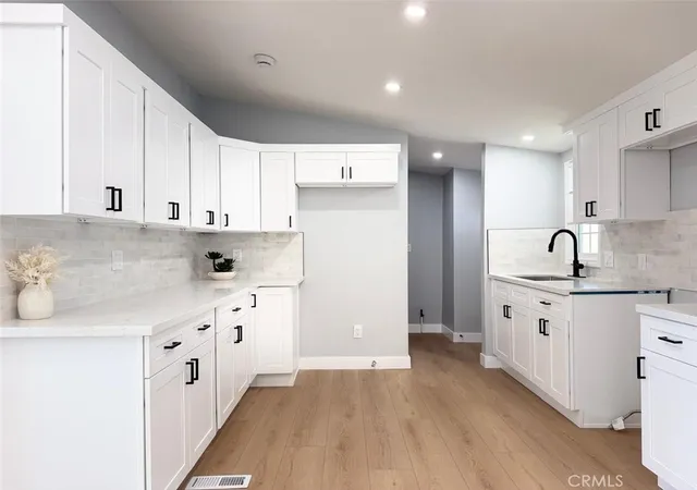 Photo 1 of Manufactured home for sale at 301 Duke Ln #16, Santa Ana, CA 92704 | MLS# OC26195319 | Listing updated on 2026-10-05