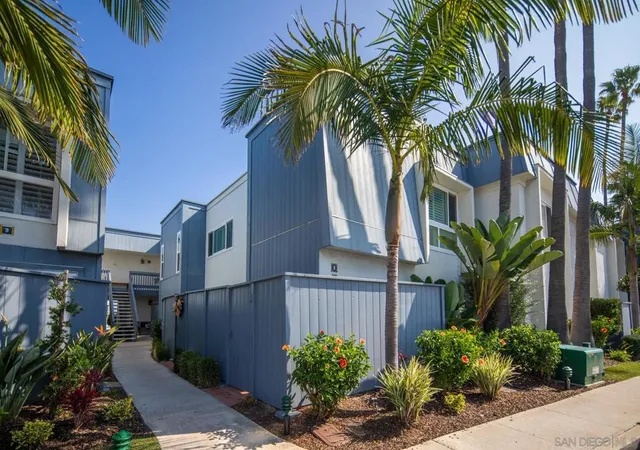 Photo 3 of Condo for sale at 8 Antigua Ct, Coronado, CA 92118 | MLS# 260021883SD | Listing updated on 2026-09-13