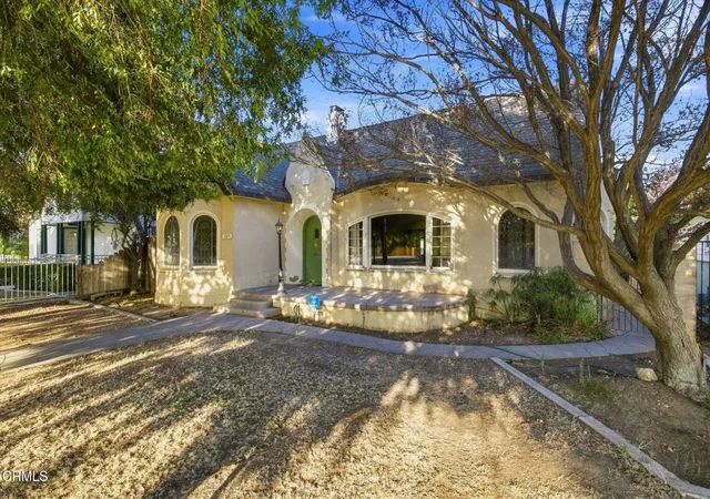 Single family home for sale at 1525 Alta Vista Dr, Bakersfield, CA 93305 | MLS# V1-38596