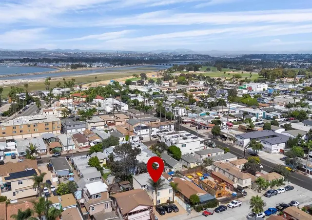 Listing Photo 3 - Condo for sale in building located at 5130 Long Br Ave, San Diego, CA 92107 - Unit #B