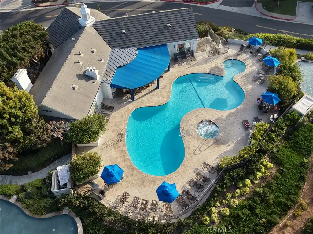 Listing Photo 25 - Condo for sale in 200 Mcneil Ln located at 200 Mcneil Ln, Newport Beach, CA 92663 - Unit #210