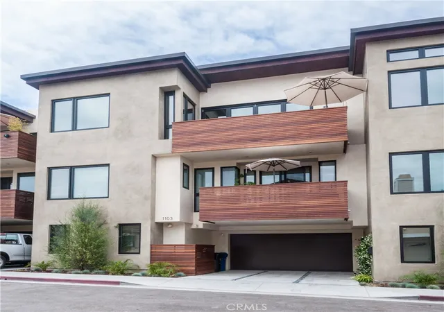 Photo 2 of Townhouse for sale at 1103 Cypress Ave, Hermosa Beach, CA 90254 | MLS# SB26193078 | Listing updated on 2026-09-19