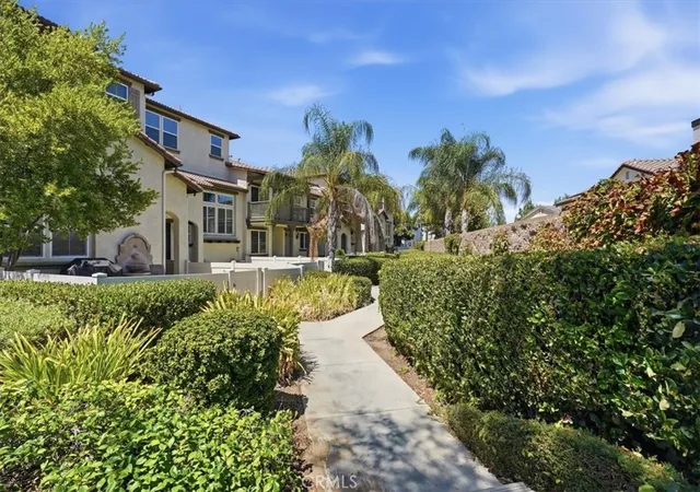 Photo 1 of Condo for sale at 33600 Willow Hvn #106 Ln, Murrieta, CA 92563 | MLS# SW26195484 | Listing updated on 2026-10-10
