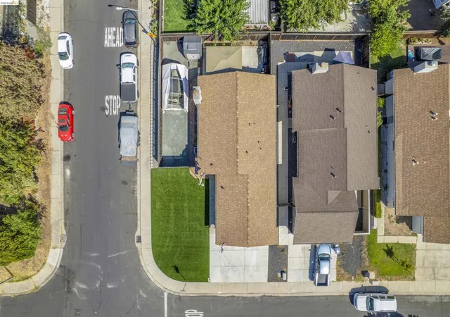 Photo 3 of Sale Pending at 280 Brazil Ct, Oakley, CA 94561 | MLS# 41147354 | Listing updated on 2026-09-15
