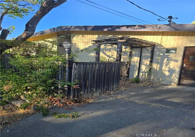 Photo 1 of Sale Pending at 12627 Shoreview, Clearlake Oaks, CA 95423 | MLS# LC26195618 | Listing updated on 2026-09-08