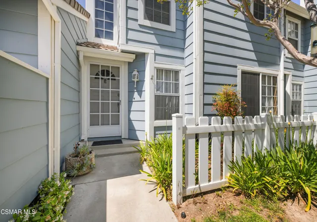 Photo 1 of Townhouse for sale at 345 Jeremiah Dr #E, Simi Valley, CA 93065 | MLS# 226004251 | Listing updated on 2026-09-19