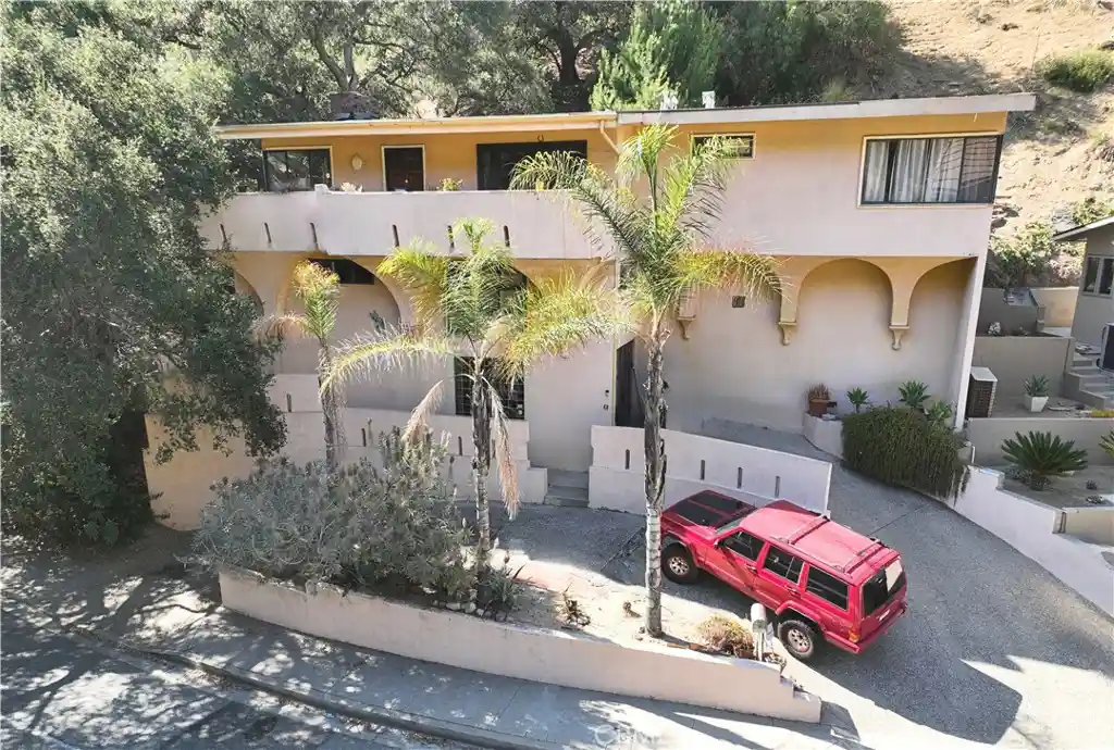 Single family home for sale at 2567 E Chevy Chase, Glendale, CA 91206 | MLS# OC26195288