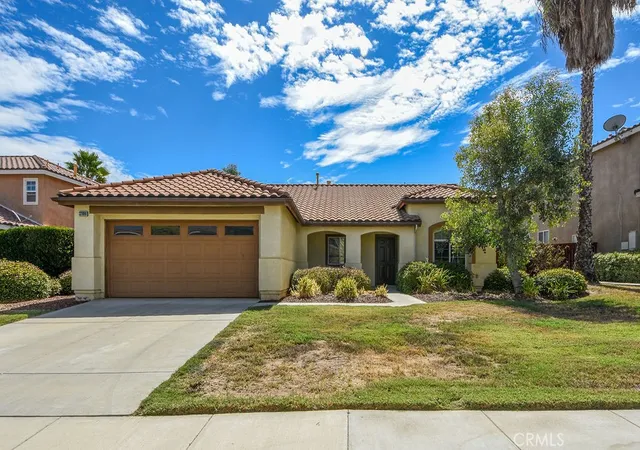 Photo 1 of Sale Pending at 32898 Sandal Wood, Lake Elsinore, CA 92530 | MLS# SW26195782 | Listing updated on 2026-10-28