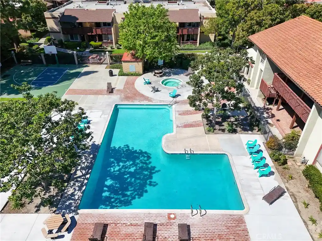 Listing Photo 1 - Condo for sale in 1040 W Macarthur Blvd located at 1040 W Macarthur Blvd, Santa Ana, CA 92707 - Unit #21