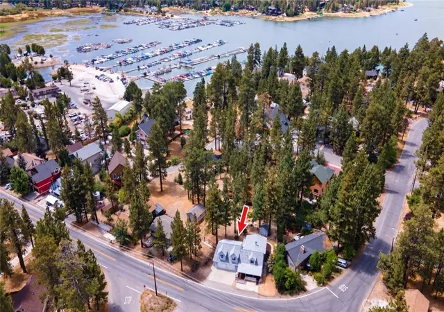 Photo 2 of Single family home for sale at 39733 Forest Rd, Big Bear Lake, CA 92315 | MLS# FR26195946 | Listing updated on 2026-09-13