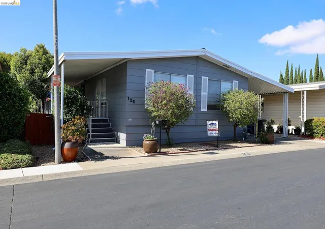 Photo 2 of Manufactured home for sale at 125 Paulette Way, Antioch, CA 94509 | MLS# 41147394 | Listing updated on 2026-09-17