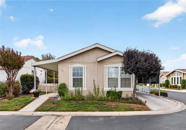 Photo 1 of Manufactured home for sale at 1250 N Kirby St #194, Hemet, CA 92545 | MLS# SW26195865 | Listing updated on 2026-10-07
