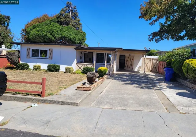 Photo 1 of Sale Pending at 177 Christine Dr, San Pablo, CA 94806 | MLS# 41147402 | Listing updated on 2026-09-09