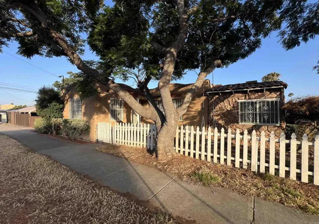 Photo 3 of Sale Pending at 101 Woodlawn Ave, Chula Vista, CA 91910 | MLS# PTP2606795 | Listing updated on 2026-09-30