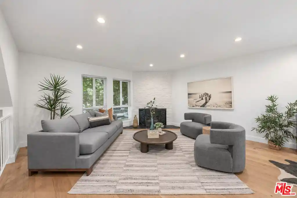 Listing Photo 1 - Condo for sale in 2844 Avenel St located at 2844 Avenel St, Los Angeles, CA 90039 - Unit 2844 Avenel St