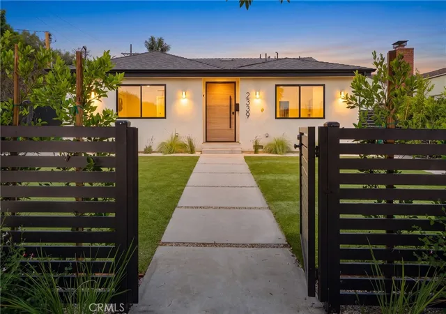 Photo 1 of Sale Pending at 2339 23rd, Santa Monica, CA 90405 | MLS# SR26196096 | Listing updated on 2026-10-02
