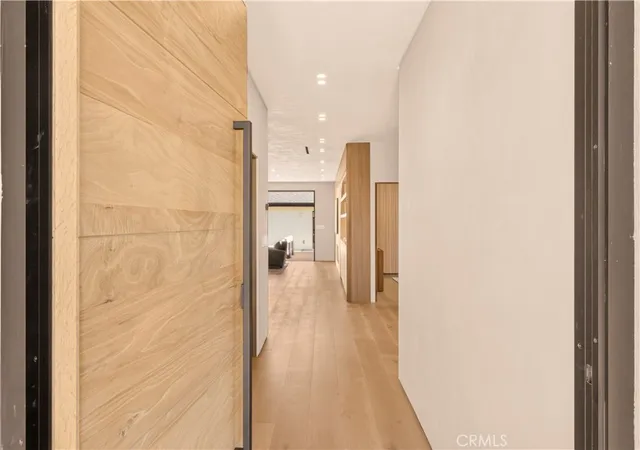 Photo 2 of Sale Pending at 2339 23rd, Santa Monica, CA 90405 | MLS# SR26196096 | Listing updated on 2026-10-02
