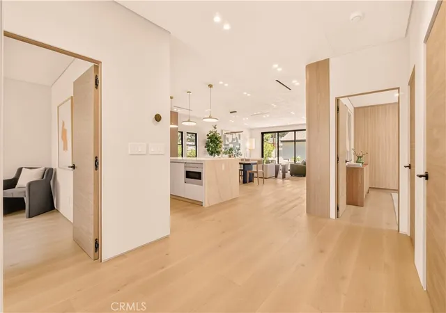 Photo 3 of Sale Pending at 2339 23rd, Santa Monica, CA 90405 | MLS# SR26196096 | Listing updated on 2026-10-02
