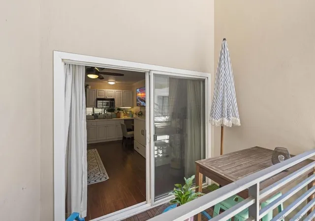 Photo 3 of Condo for sale at 1021 Scott St #103, San Diego, CA 92106 | MLS# 260021948SD | Listing updated on 2026-10-07