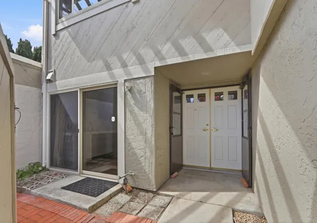 Photo 3 of Townhouse for sale at 4248 Lake Santa Clara Dr, Santa Clara, CA 95054 | MLS# ML82060324 | Listing updated on 2026-09-29