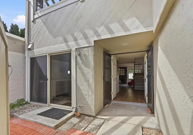 Photo 4 of Townhouse for sale at 4248 Lake Santa Clara Dr, Santa Clara, CA 95054 | MLS# ML82060324 | Listing updated on 2026-09-29