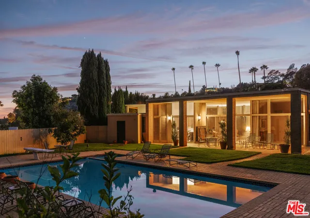 Photo 1 of Single family home for sale at 1058 N Hillcrest Rd, Beverly Hills, CA 90210 | MLS# 26921093 | Listing updated on 2026-09-16