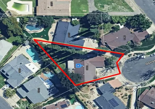 Photo 2 of Single family home for sale at 23323 Ostronic, Woodland Hills, CA 91367 | MLS# SR26184397 | Listing updated on 2026-10-09