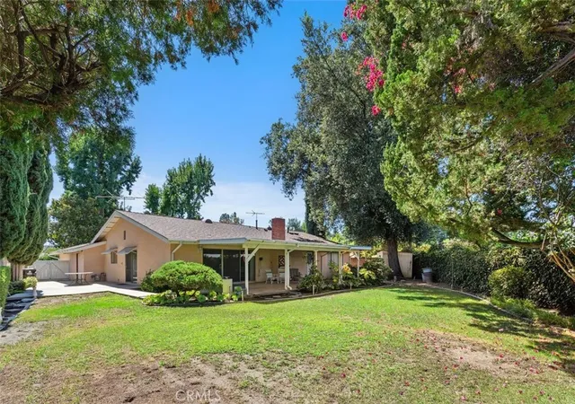 Photo 3 of Single family home for sale at 23323 Ostronic, Woodland Hills, CA 91367 | MLS# SR26184397 | Listing updated on 2026-10-09