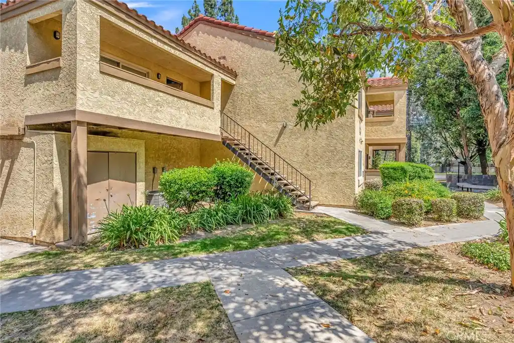 Listing Photo 1 - Condo for sale in 1140 W Blaine St located at 1140 W Blaine St, Riverside, CA 92507 - Unit #201