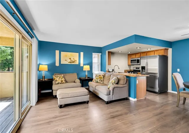 Listing Photo 4 - Condo for sale in building located at 1140 W Blaine St, Riverside, CA 92507 - Unit #201