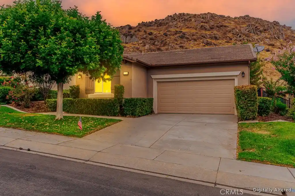 Photo 1 of Sale Pending at 9256 Stephenson Ln, Hemet, CA 92545 | MLS# SW26193241 | Listing updated on 2026-10-22