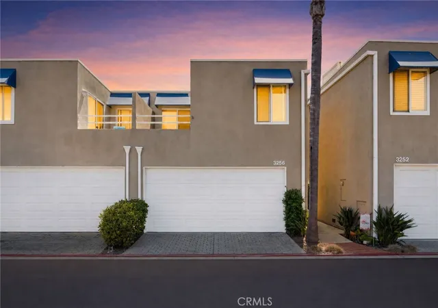Photo 1 of Sale Pending at 3256 Sparkler, Huntington Beach, CA 92649 | MLS# OC26187491 | Listing updated on 2026-10-08
