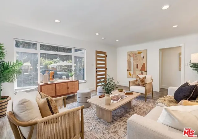Photo 2 of Single family home for sale at 3037 Delaware Ave, Santa Monica, CA 90404 | MLS# 26984977 | Listing updated on 2026-09-30