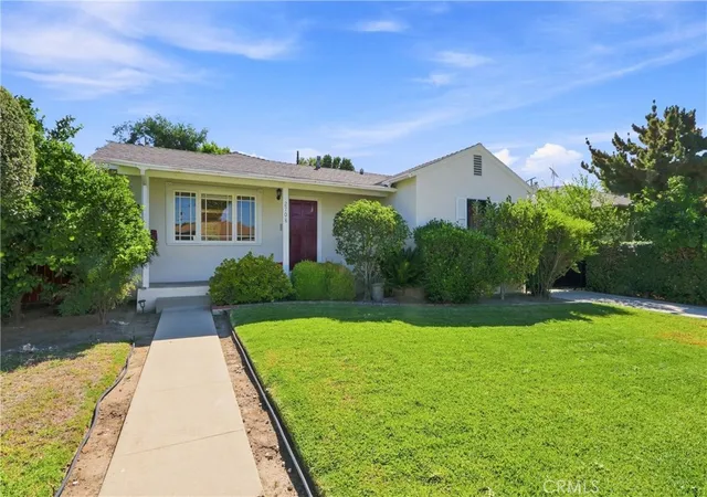 Photo 3 of Sale Pending at 2708 Heather Hts Ave, Arcadia, CA 91006 | MLS# PF26193741 | Listing updated on 2026-10-07