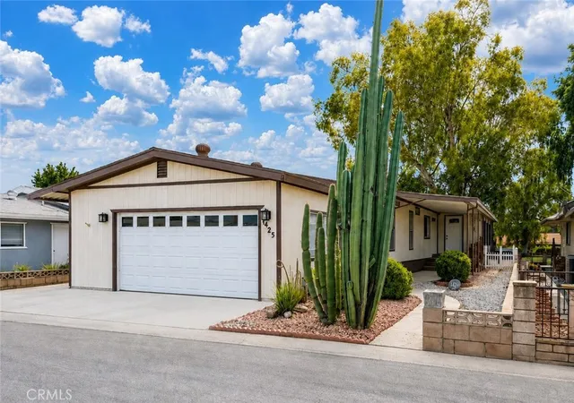 Photo 1 of Manufactured home for sale at 1425 Lodgepole, Hemet, CA 92545 | MLS# TR26196174 | Listing updated on 2026-10-08