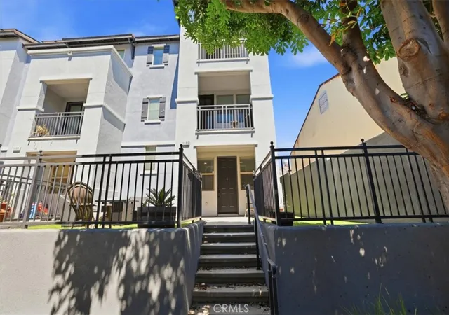 Photo 1 of Sale Pending at 1866 Orizaba, Signal Hill, CA 90755 | MLS# PW26196019 | Listing updated on 2026-10-05