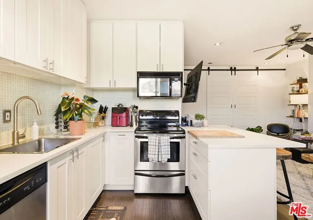 Photo 3 of Condo for sale at 999 N Doheny Dr #104, West Hollywood, CA 90069 | MLS# 26943499 | Listing updated on 2026-09-27
