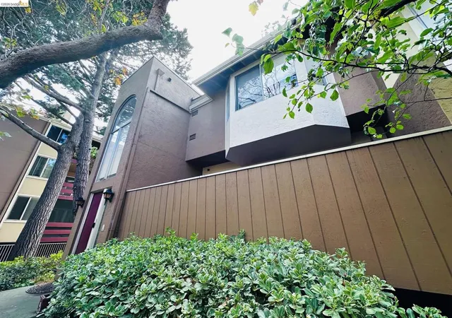 Photo 2 of Condo for sale at 2121 Vale Rd #50, San Pablo, CA 94806 | MLS# 41147436 | Listing updated on 2026-10-07